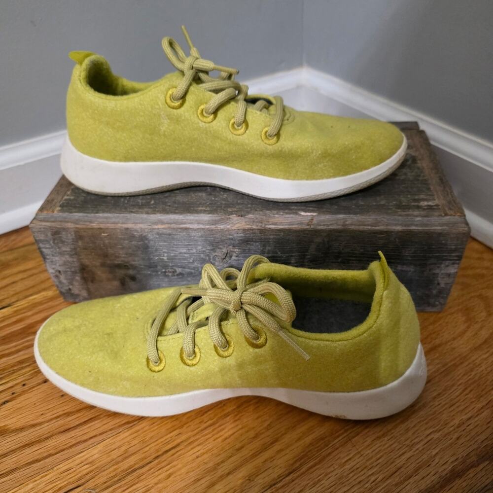 ​Allbirds Women’s Wool Runners Lime Green Merino Wool Sneakers Size 8